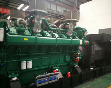 公海彩船6600配玉柴3台2000KW/10.5KV高压发电机应用于黑龙江化工厂项
